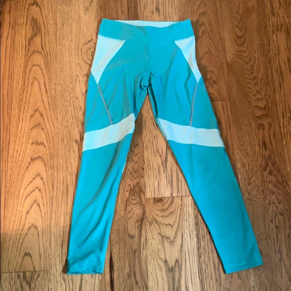 Blue leggings
